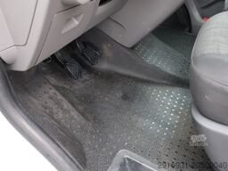 VOLKSWAGEN T6.1 lang / 1. Hand / PDC / Klima / FN: 100