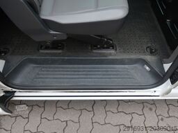 VOLKSWAGEN T6.1 9 Sitzer 1. Hand / Klima / FN:236