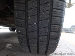 VOLKSWAGEN T6.1 9 Sitzer 1. Hand / Klima / FN:236