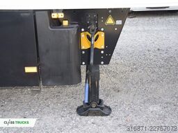 SCHMITZ CARGOBULL SKO FP 60 ThermoKing SLXi 300