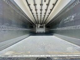 Renault T520 ! MEAT HANGING !  RETARDER CHEREAU, THERMO...