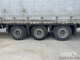 Schmitz Cargobull Semitrailer Curtainsider Mega