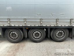 Schmitz Cargobull Semitrailer Curtainsider Mega