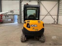 JCB 8026