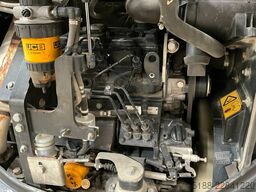 JCB 8026