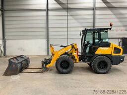 Kubota R 090