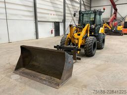 Kubota R 090