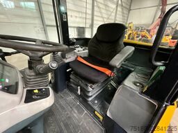 Kubota R 090
