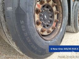 Schmitz Cargobull Curtainsider Mega