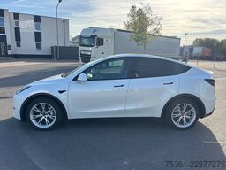 TESLA Model Y Long Range Dual AWD Pano 360° LED