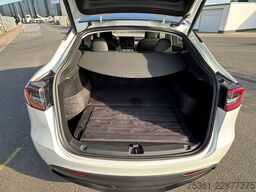 TESLA Model Y Long Range Dual AWD Pano 360° LED