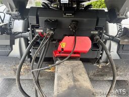 Scania R660 6x4 Asphalt Truck with Carnehl Asphalt Traile