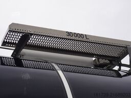 Lag O-3-ST L4BH bitumen semi-trailer / ADR