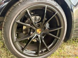 PORSCHE 718 Chrono/Navi/Sitzbelü/Bose/Leder/PDK