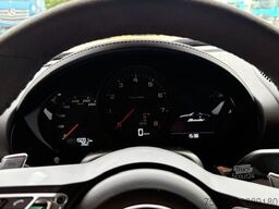 PORSCHE 718 Chrono/Navi/Sitzbelü/Bose/Leder/PDK