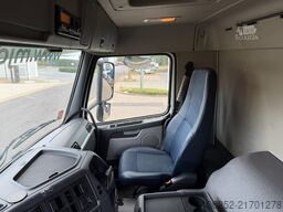 Volvo FM 370 6x2 BOX 8m15 - LIFT + STEERING AXLE - EU...