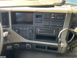 Volvo FM 410 8x4 Hiab 28 Tonmeter laadkraan met 20 To...