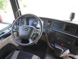 MAN TGS 33.510 tractor unit / 6x4 / Sleeper