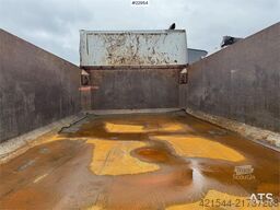 Scania R580 6x4 Dump truck equipped for snow plowing