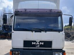 MAN 8153 PAARDENVRACHTWAGEN