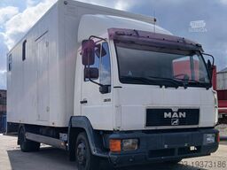 MAN 8153 PAARDENVRACHTWAGEN