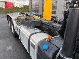 VOLVO FM430-6X2/4-KRAN+ABROLLER/KFZ BRIEF/TOP