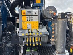 VOLVO FM430-6X2/4-KRAN+ABROLLER/KFZ BRIEF/TOP