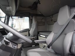 MAN TGX 26.400 / IGLOOCAR / Carrier Supra