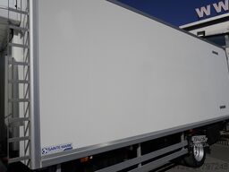 Renault D210 12T / Bitemperature Refrigerator
