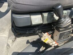 Renault Premium 460.32 8x4 Dxi