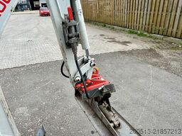 Takeuchi TB 210 R V1