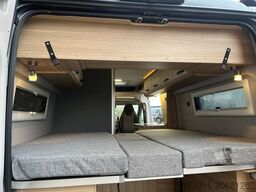 PÖSSL Summit 600 l - Automatik Markise Solar Lithium