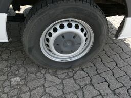 MERCEDES-BENZ 316 Sprinter/9 Sitze/AHK/Klima
