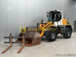 Liebherr L 524