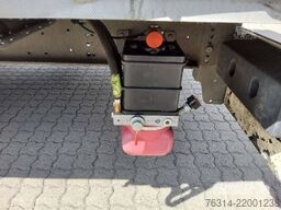 Schmitz Cargobull Curtainsider Mega Getränke