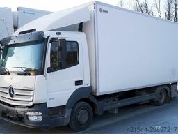 Mercedes-Benz Atego 818 box truck.