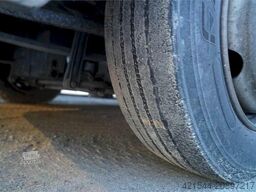 Mercedes-Benz Atego 818 box truck.