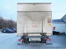 Mercedes-Benz Atego 818 box truck. Low km.