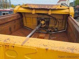 CATERPILLAR 730 6x6 DUMPER / Tunnel