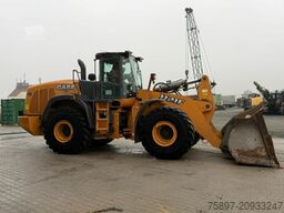 Case 1121 F Radlader