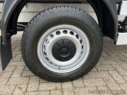 VW Crafter 35 2.0 TDI L4 DC 140pk Airco Cruise con...
