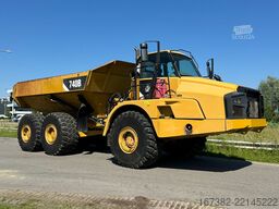 Caterpillar 740B