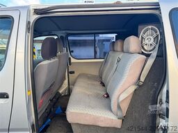 Toyota Hiace 4WD. Lots of rust. 6 seats!