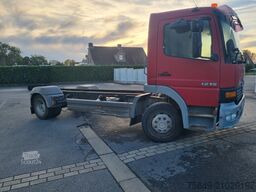 Mercedes-Benz - 1215 4x2