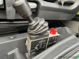 Iveco EuroCargo ML160E28 4x2 EuroCargo ML160E28 4x2 mit Kran Hiab XS 088 ES-2 HiDuo, Funk