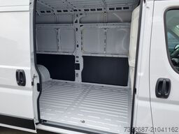 Peugeot Boxer L4H2 PRO 435 HDi 140 Klima 270 Tür DAB +