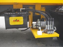 Mercedes-Benz Actros 2542 / NEW tow truck / steered 3r