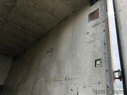  Tridem 3 Achs Koffer Portaltüren Bus Anhänger