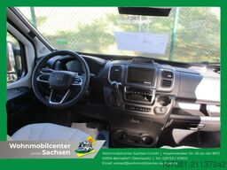 DREAMER Select Living Van