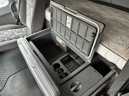 MERCEDES-BENZ Actros 2548 L 6x2 3.Stock Menke Hubdach 50m²